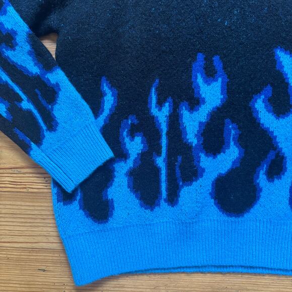 Shein black with blue flame crew goth pullover sweater SIZE M - Picture 2 of 5